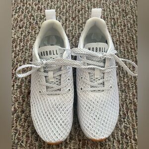 NOBULL Women’s Mesh Runners White Gum - Size 7 - NEVER WORN